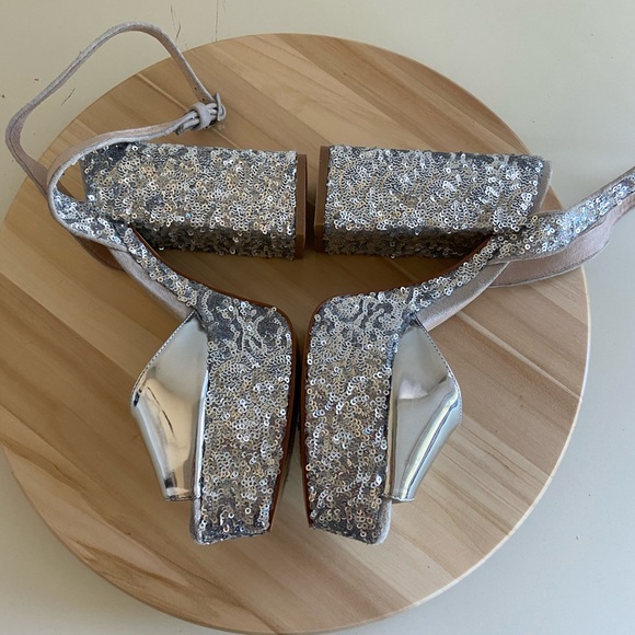 Shelly's London Dena Sequin Platform Pumps Heels - Picture 9 of 13